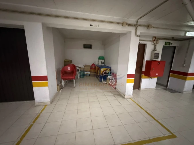 Negócio para Venda em Falagueira-Venda Nova Foto 6