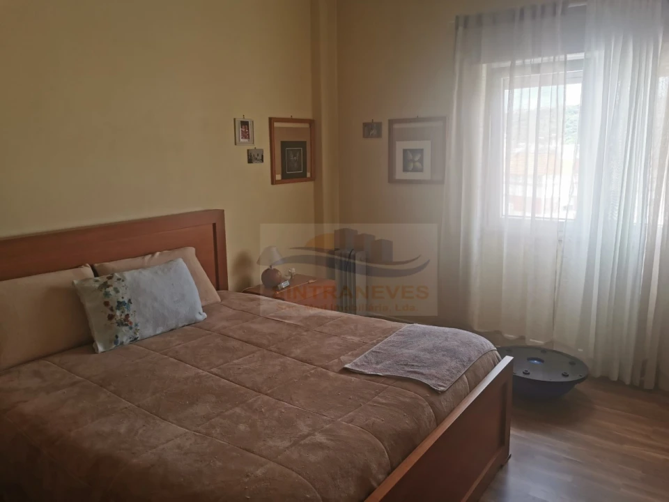 Apartamento T4 para Venda em Póvoa de Santo Adrião e Olival Basto Foto 20
