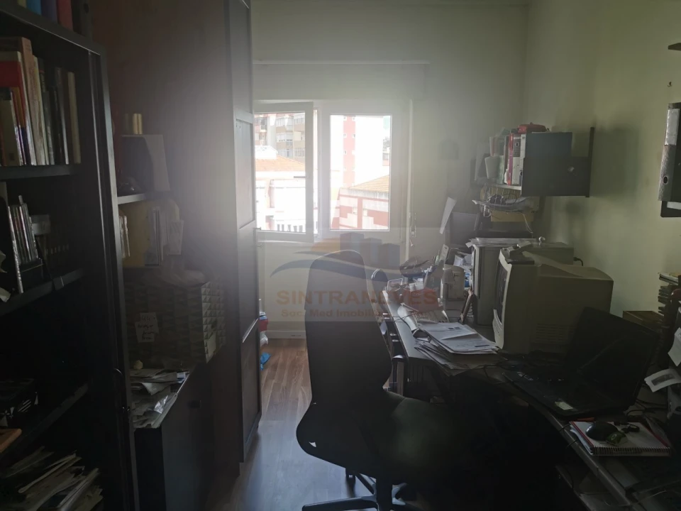 Apartamento T4 para Venda em Póvoa de Santo Adrião e Olival Basto Foto 30