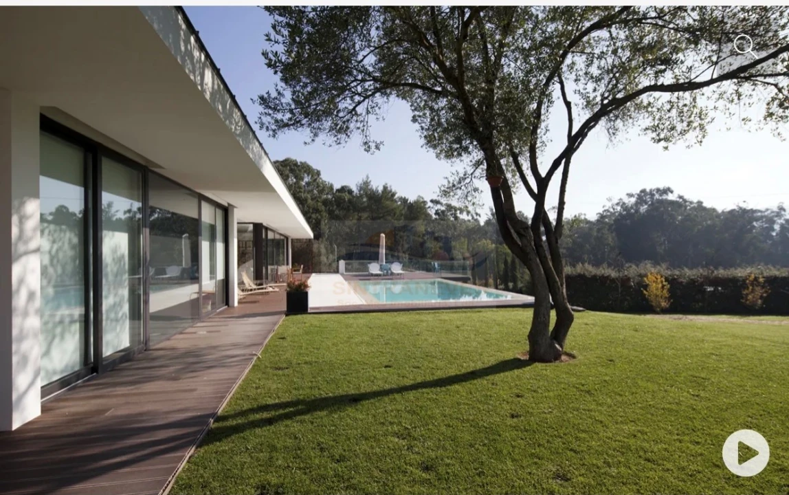 Moradia T5 para Venda em Santa Maria e São Miguel, São Martinho, São Pedro Penaferrim Foto 1