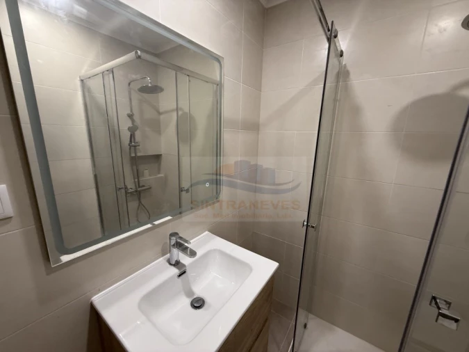 Apartamento T1 para Venda em Venteira Foto 4