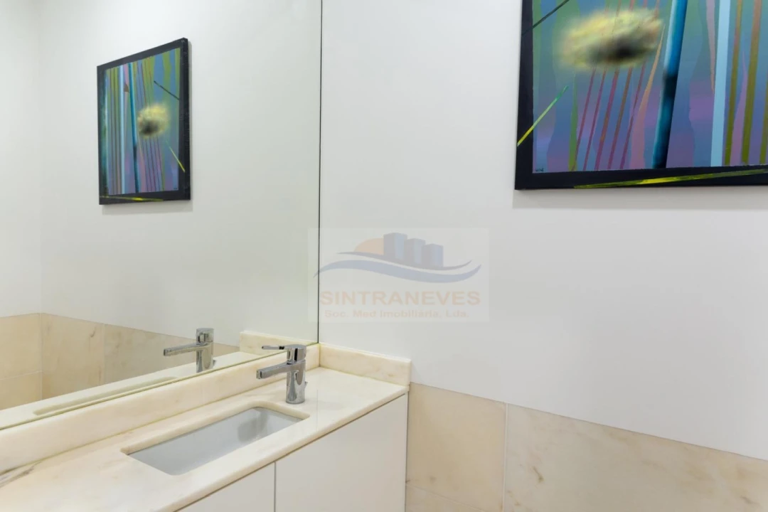 Apartamento T3 para Venda em Alvalade Foto 6