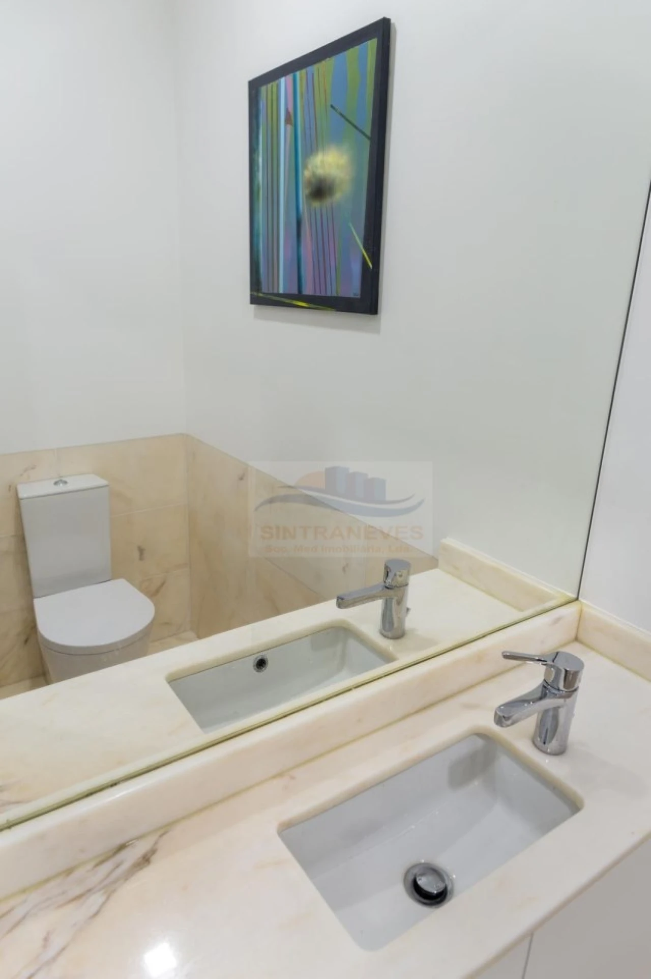 Apartamento T3 para Venda em Alvalade Foto 9