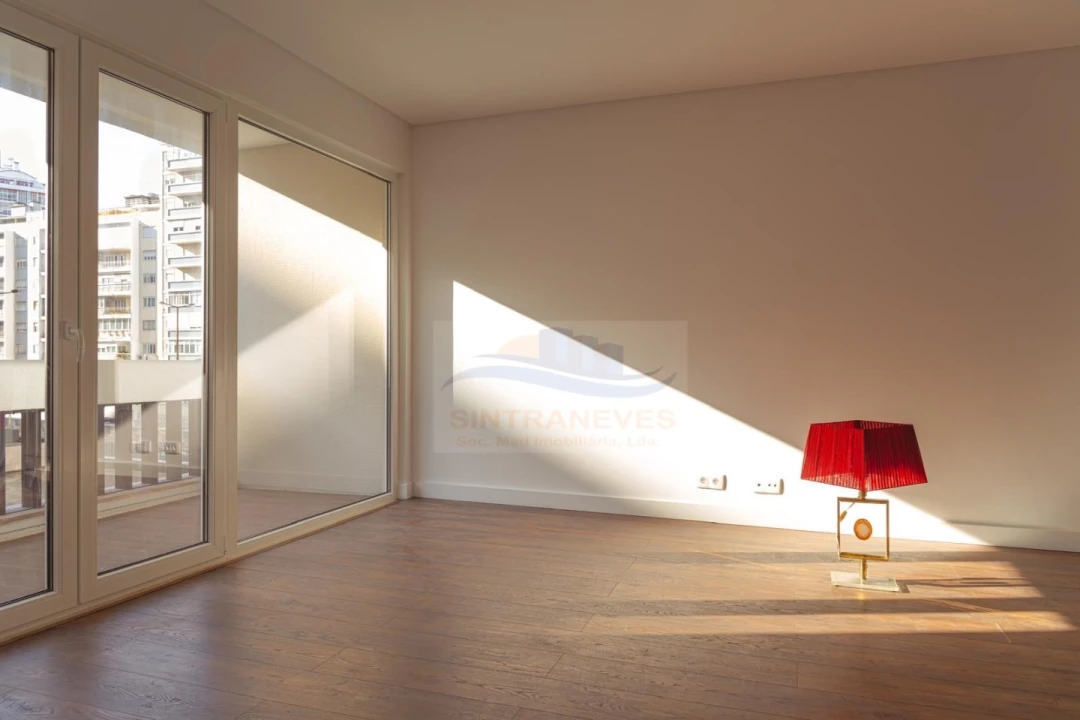 Apartamento T3 para Venda em Alvalade Foto 15