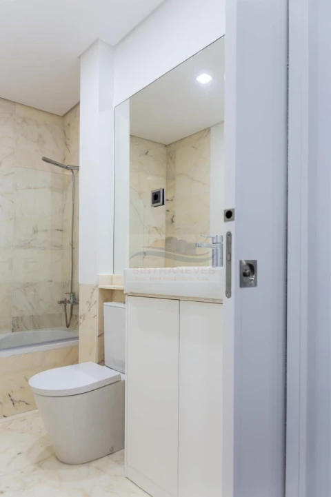 Apartamento T3 para Venda em Alvalade