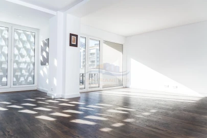 Apartamento T3 para Venda em Alvalade
