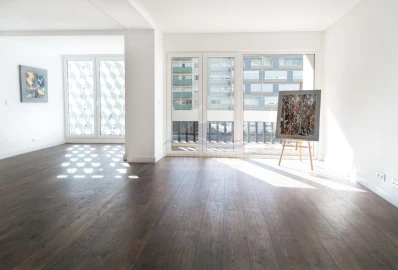Apartamento T3 para Venda em Alvalade