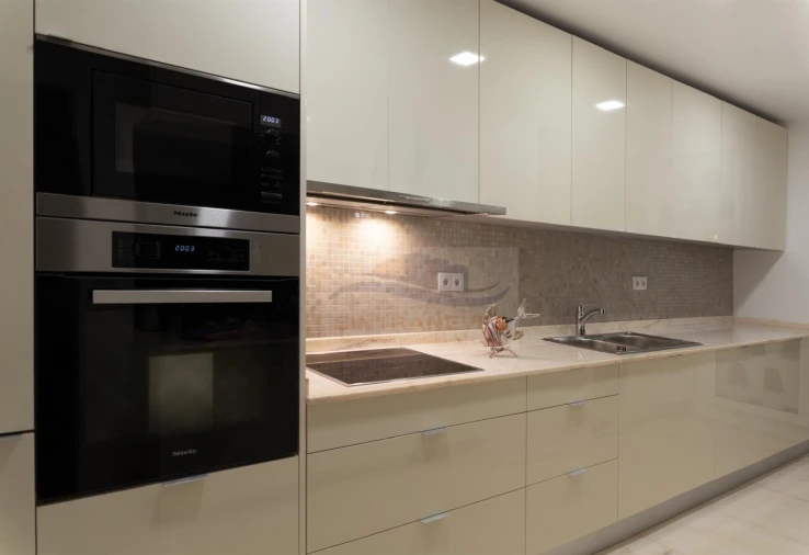 Apartamento T3 para Venda em Alvalade Foto 3