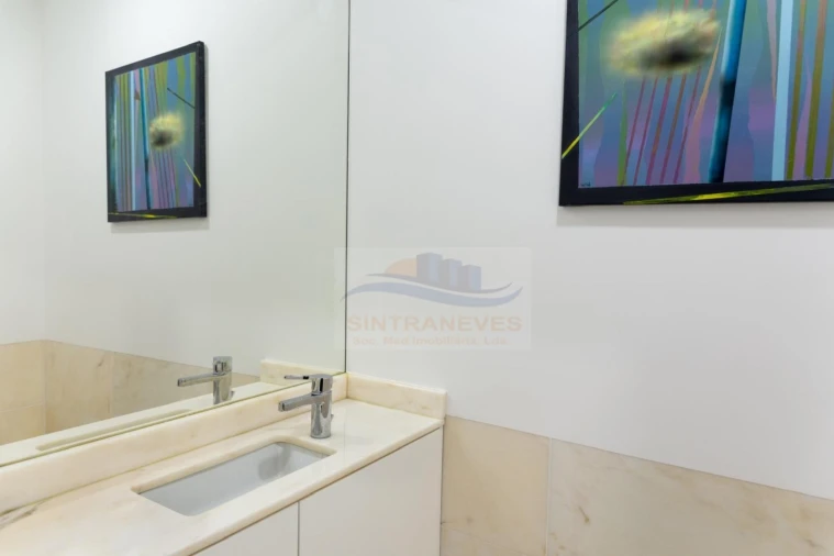 Apartamento T3 para Venda em Alvalade Foto 6