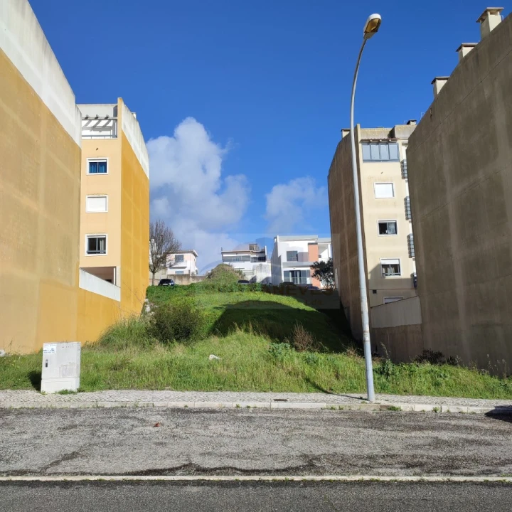 Terreno para Venda em Mina de Água Foto 1