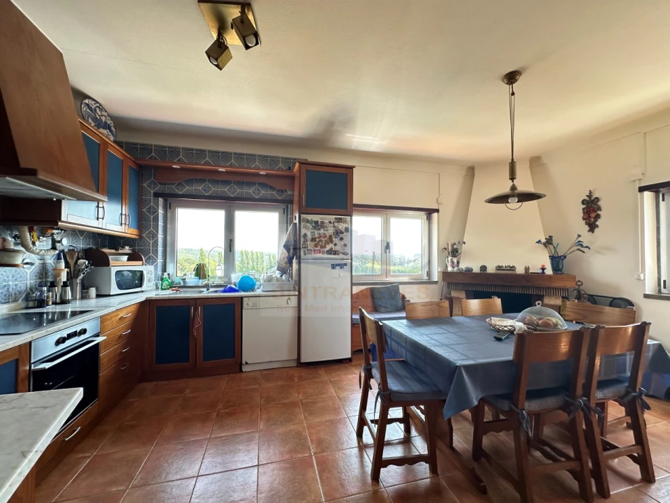 Moradia T4 para Venda em Alcobaça e Vestiaria Foto 16