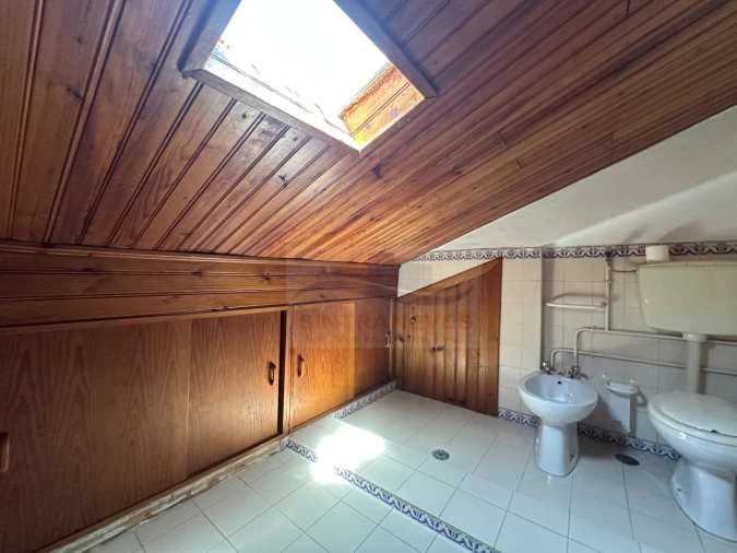 Moradia T4 para Venda em Alcobaça e Vestiaria Foto 6