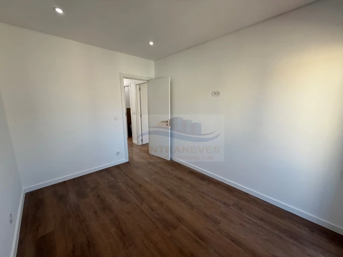 Apartamento T2 para Venda em Falagueira-Venda Nova Foto 5