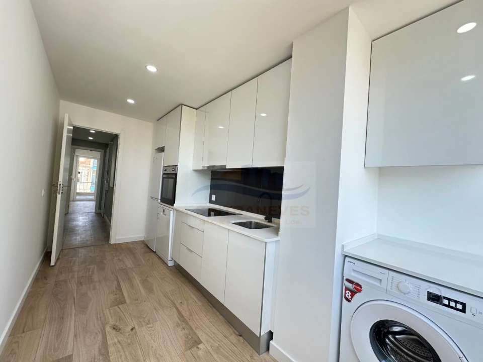 Apartamento T2 para Venda em Falagueira-Venda Nova Foto 2