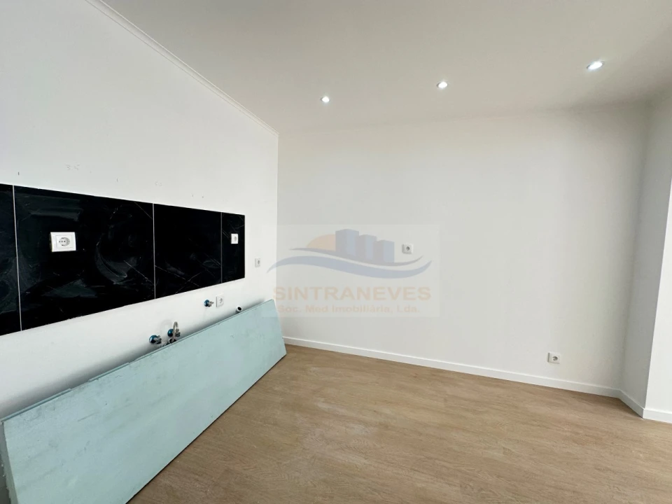 Apartamento T3 para Venda em Mina de Água Foto 7