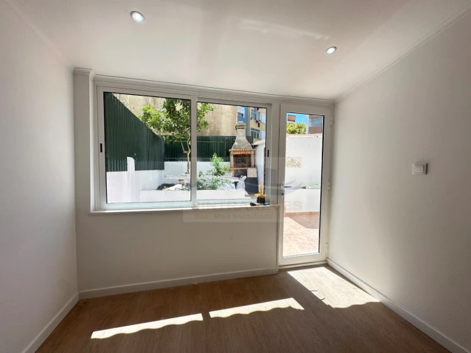 Apartamento T3 para Venda em Mina de Água Foto 9