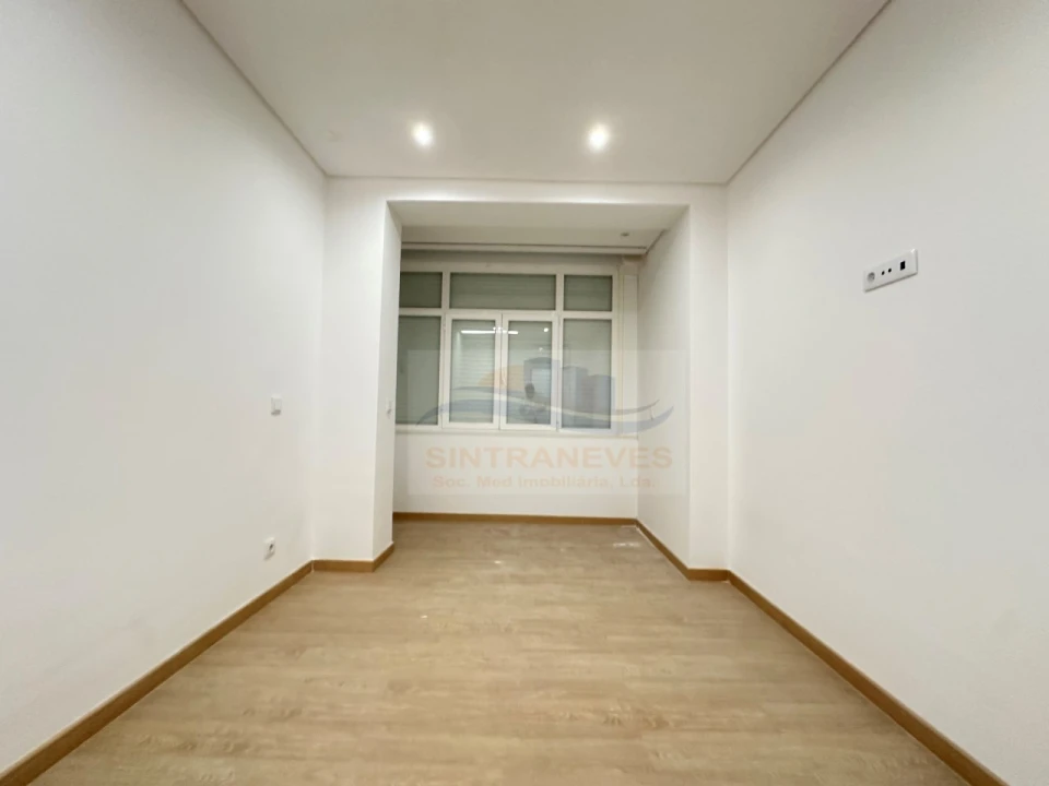 Apartamento T3 para Venda em Lumiar Foto 3