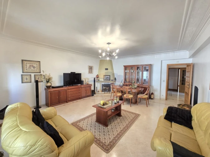 Apartamento T3 para Venda em Mina de Água Foto 8