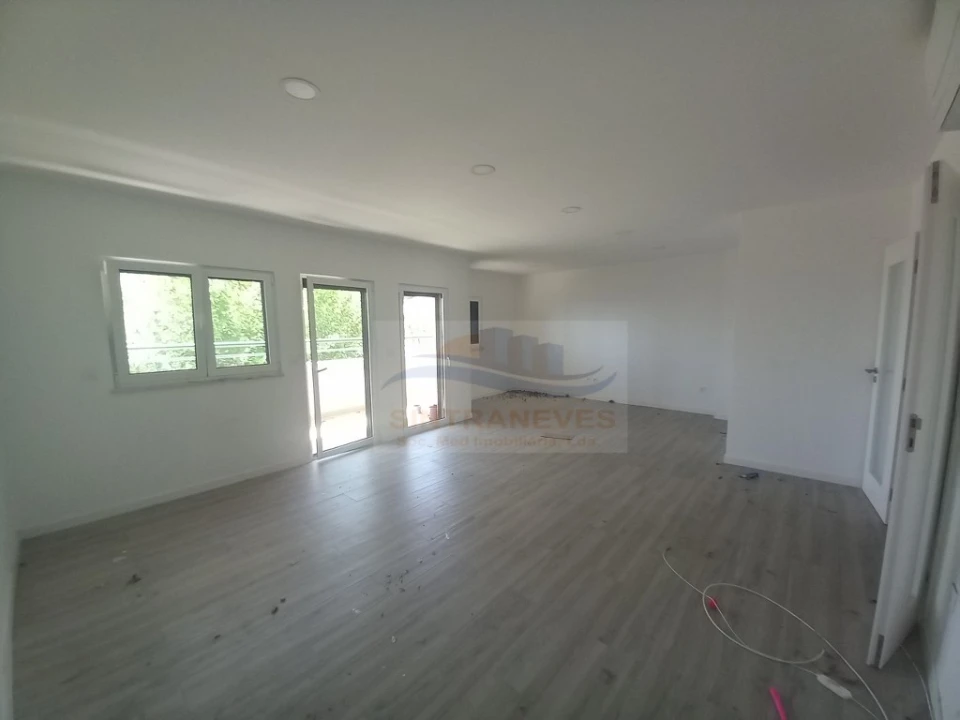 Apartamento T4 para Venda em Castanheira do Ribatejo e Cachoeiras Foto 15