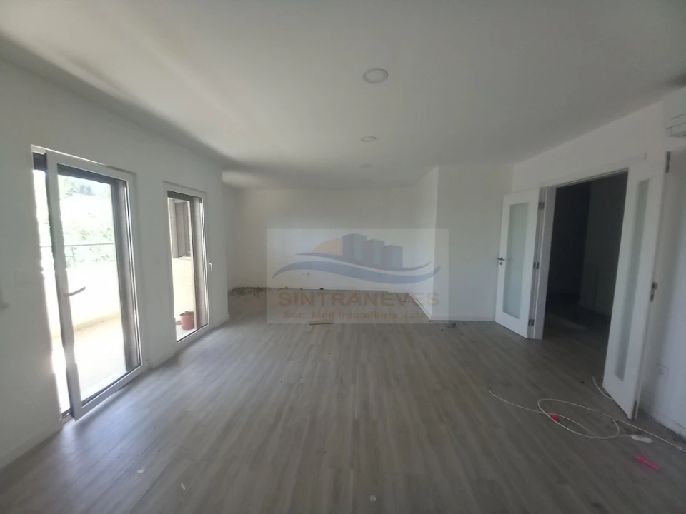 Apartamento T4 para Venda em Castanheira do Ribatejo e Cachoeiras Foto 16