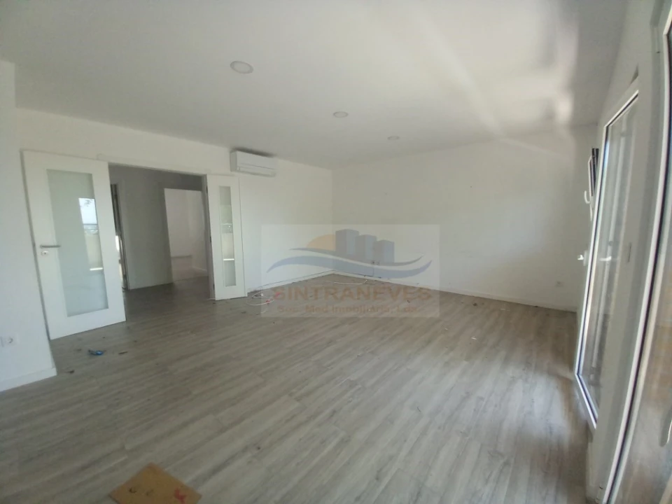 Apartamento T4 para Venda em Castanheira do Ribatejo e Cachoeiras Foto 19