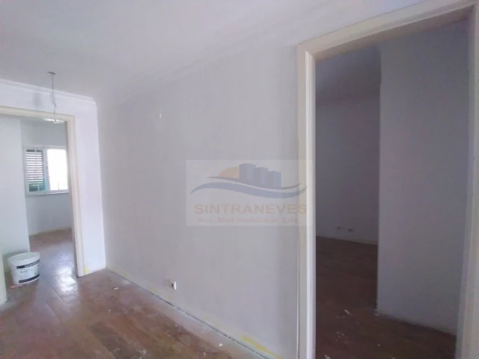 Moradia T7 para Venda em Rio de Mouro Foto 5