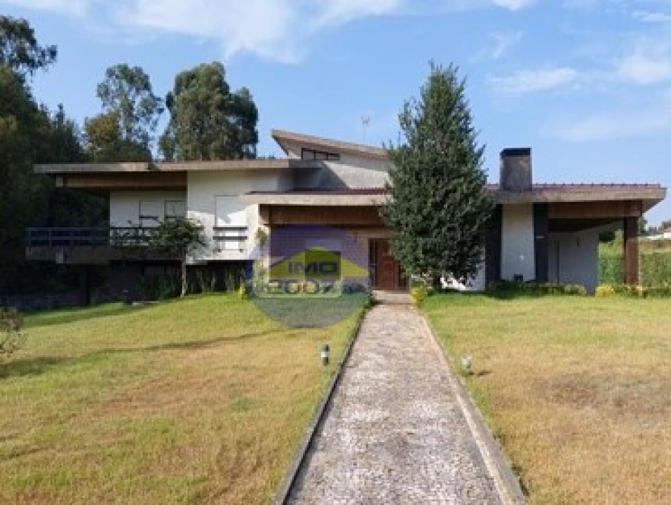 Moradia T5 para Venda em Carreira e Bente Foto 2