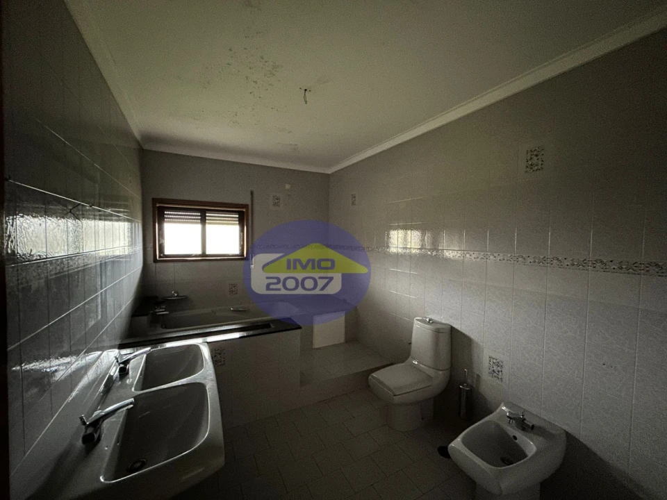 Moradia T5 para Venda em Carreira e Bente Foto 14