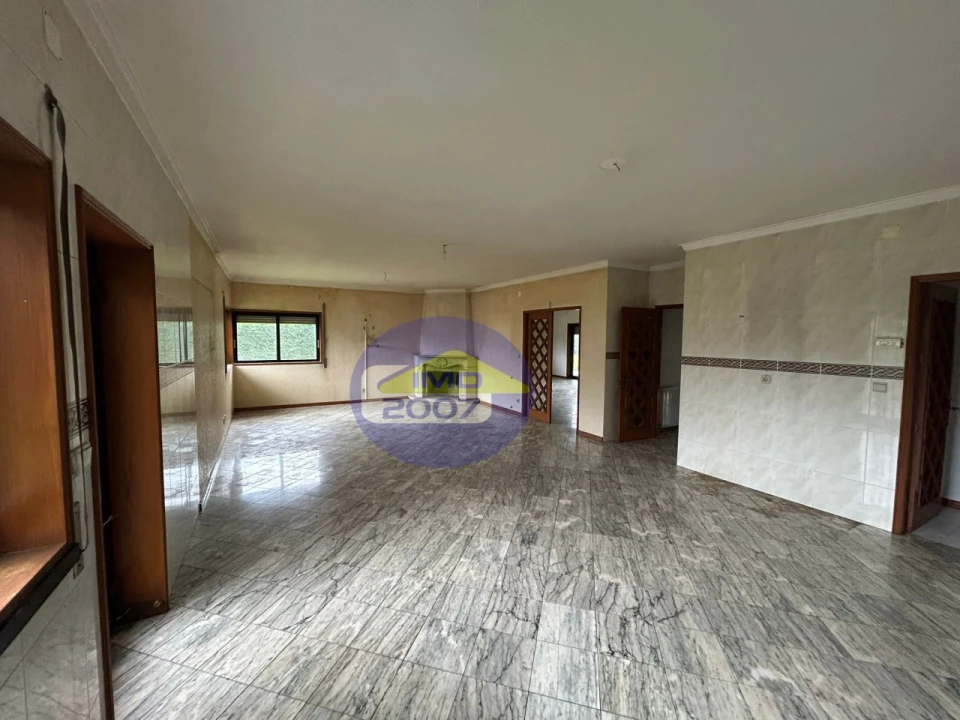 Moradia T5 para Venda em Carreira e Bente Foto 26