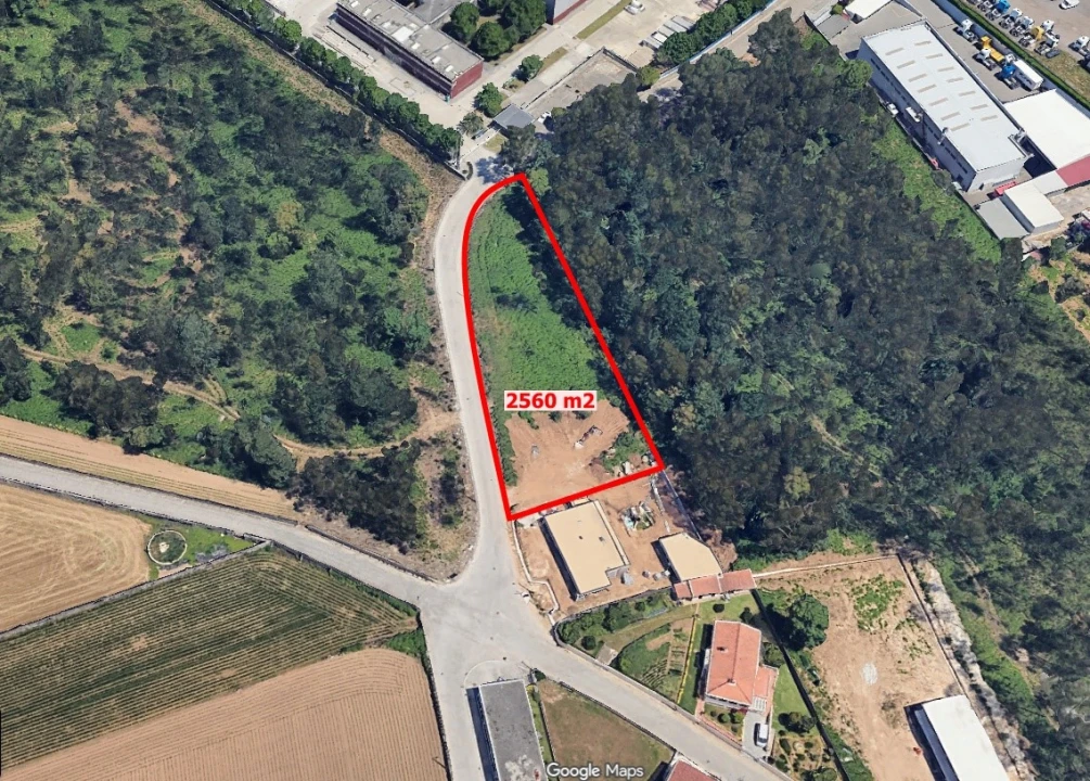 Terreno para Venda em Vilar de Pinheiro Foto 3