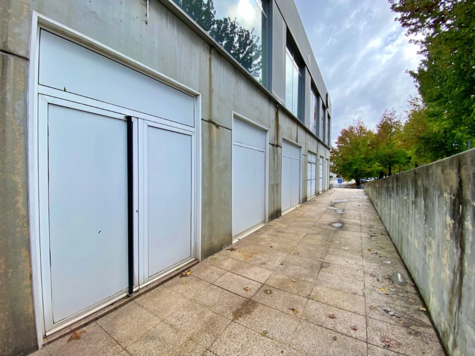 Loja para Venda em Moreira Foto 2