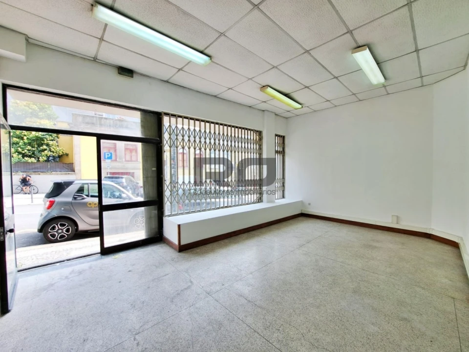 Loja para Arrendamento em Cedofeita, Santo Ildefonso, Sé, Miragaia, São Nicolau e Vitória Foto 3