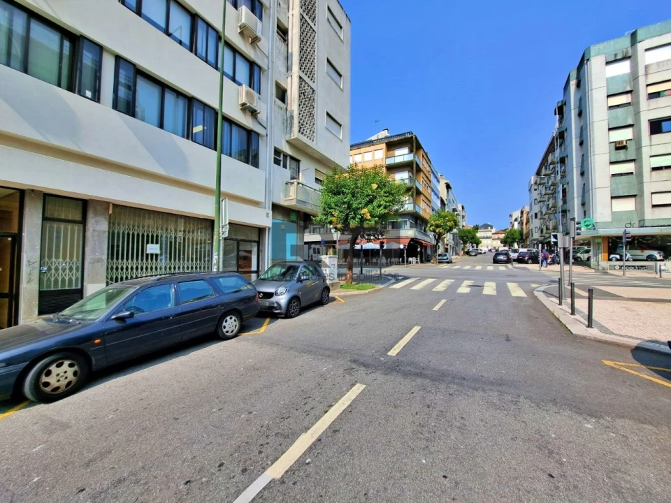 Loja para Arrendamento em Cedofeita, Santo Ildefonso, Sé, Miragaia, São Nicolau e Vitória Foto 18