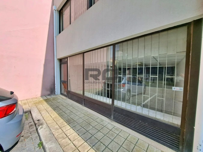 Loja para Arrendamento em Cedofeita, Santo Ildefonso, Sé, Miragaia, São Nicolau e Vitória Foto 13