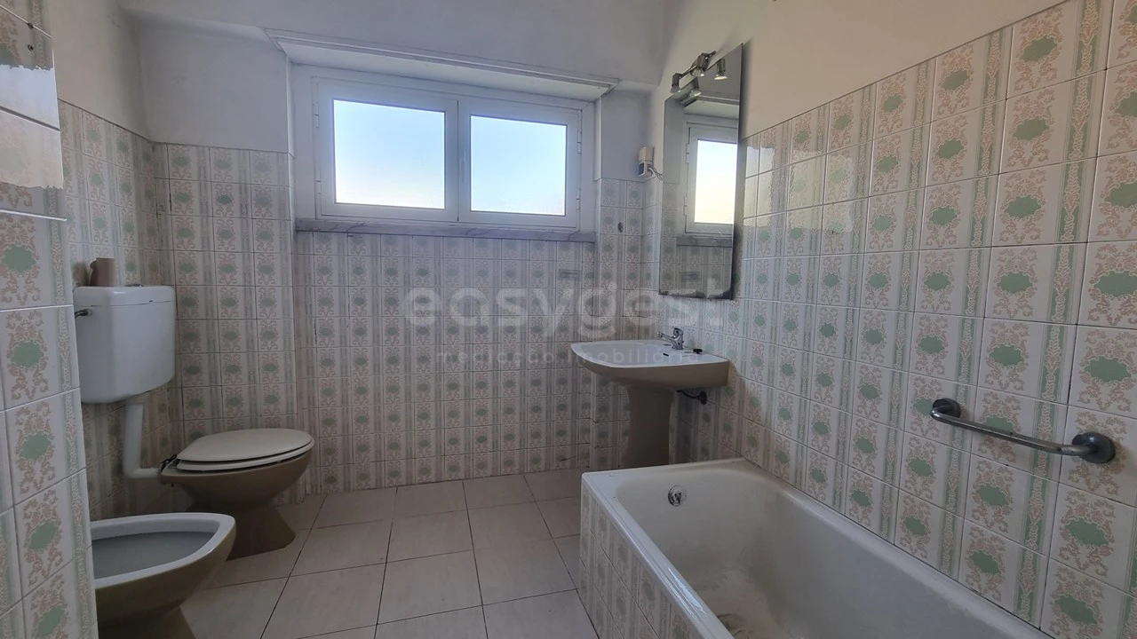 Apartamento T2 para Venda em Lumiar Foto 12