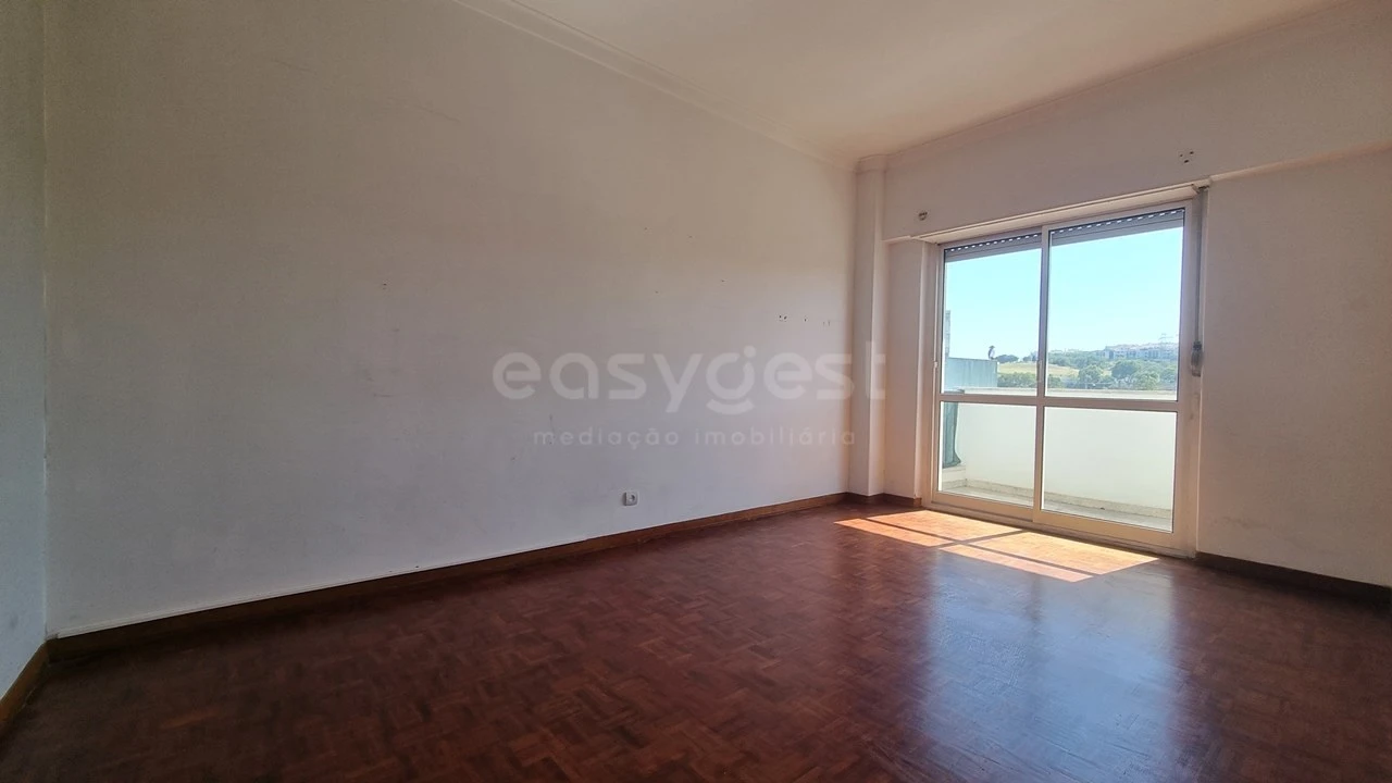 Apartamento T2 para Venda em Lumiar Foto 15