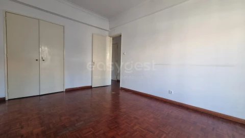 Apartamento T2 para Venda em Lumiar