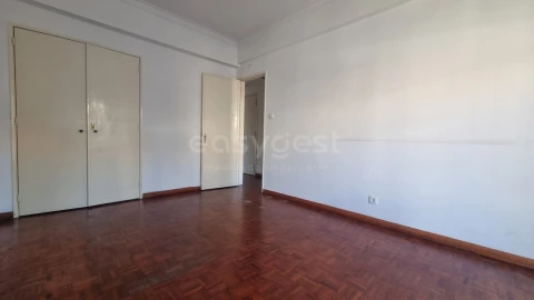 Apartamento T2 para Venda em Lumiar