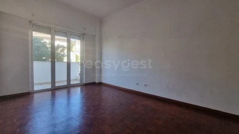 Apartamento T2 para Venda em Lumiar