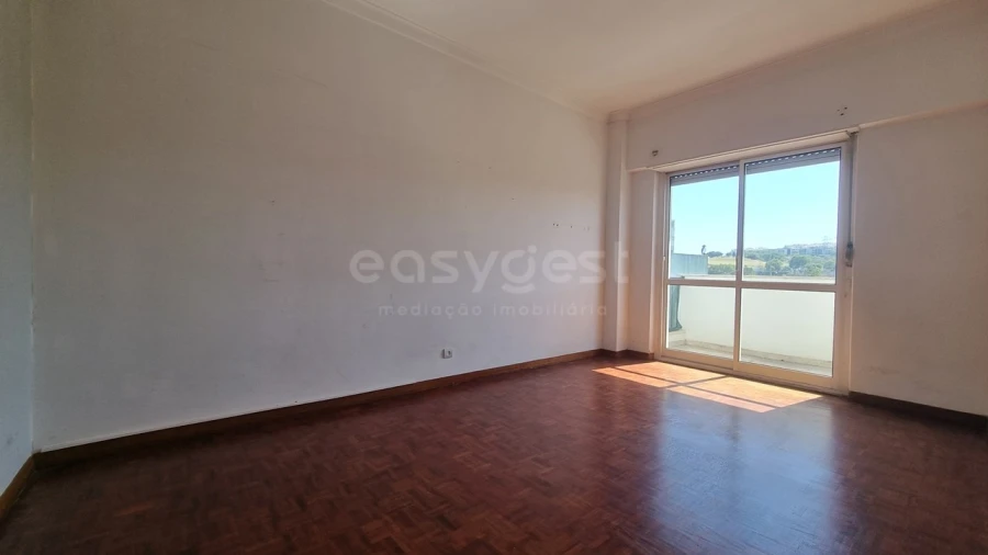 Apartamento T2 para Venda em Lumiar Foto 15