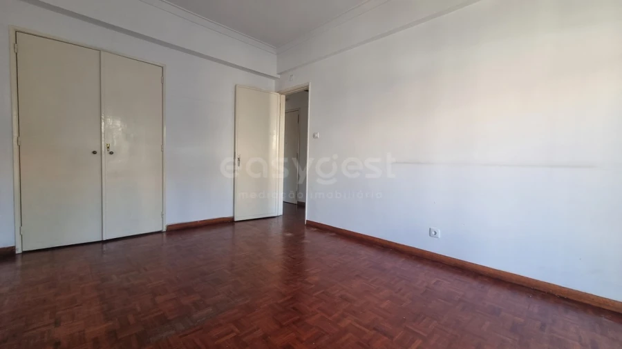 Apartamento T2 para Venda em Lumiar Foto 16