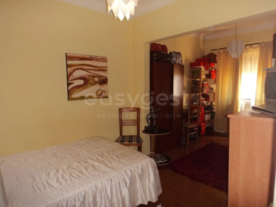 Apartamento T2 para Venda em Odivelas Foto 3
