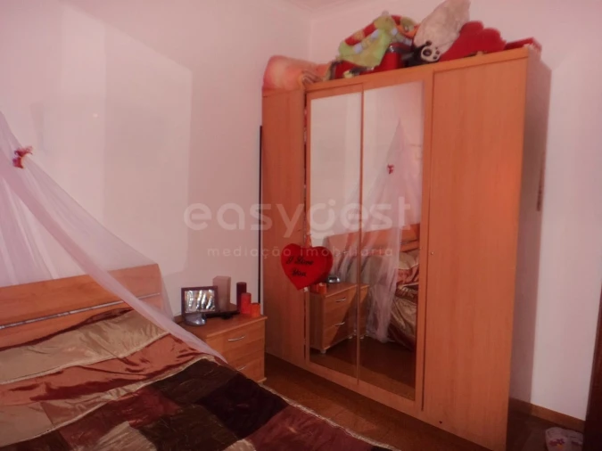 Apartamento T2 para Venda em Odivelas Foto 2