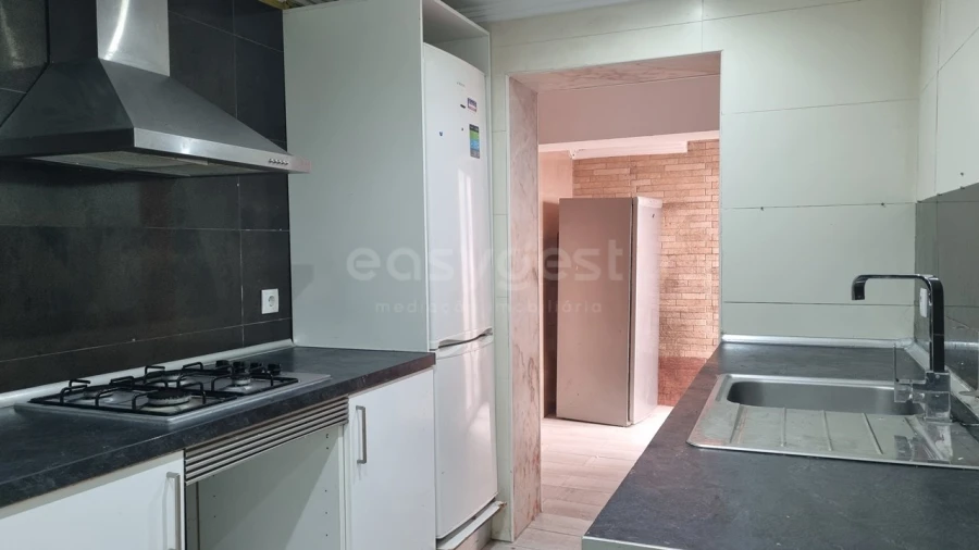 Apartamento T2 para Venda em Póvoa de Santo Adrião e Olival Basto Foto 12