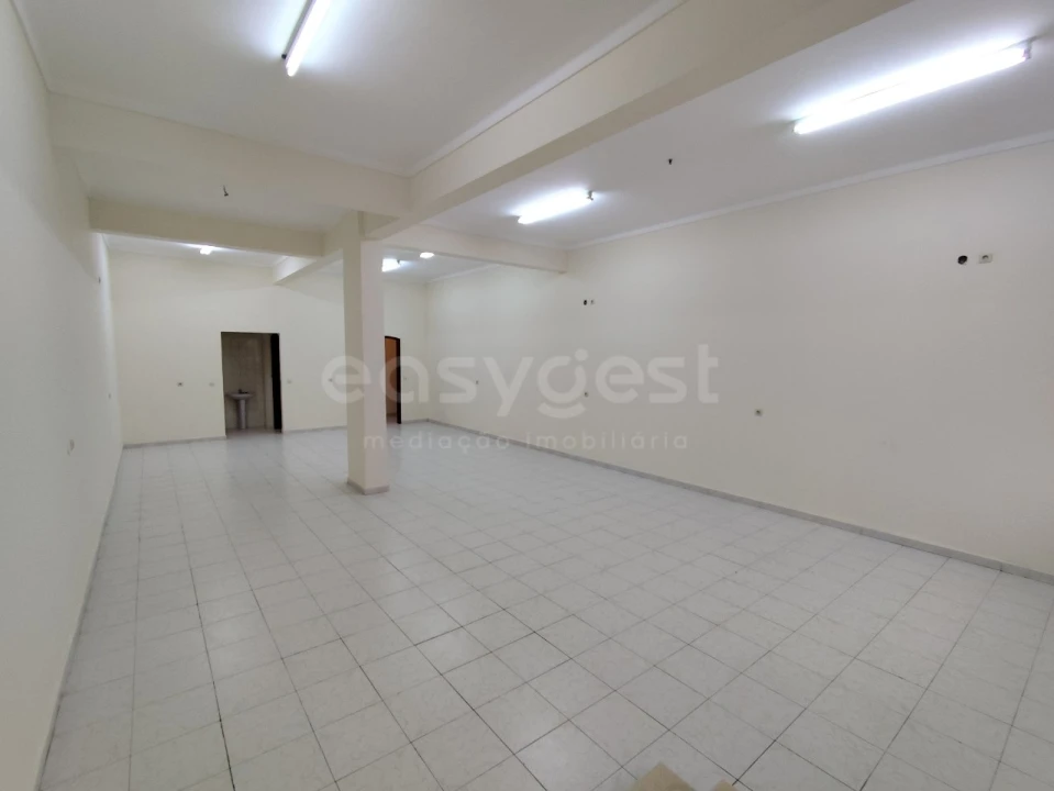 Loja para Venda em Cacém e São Marcos Foto 2