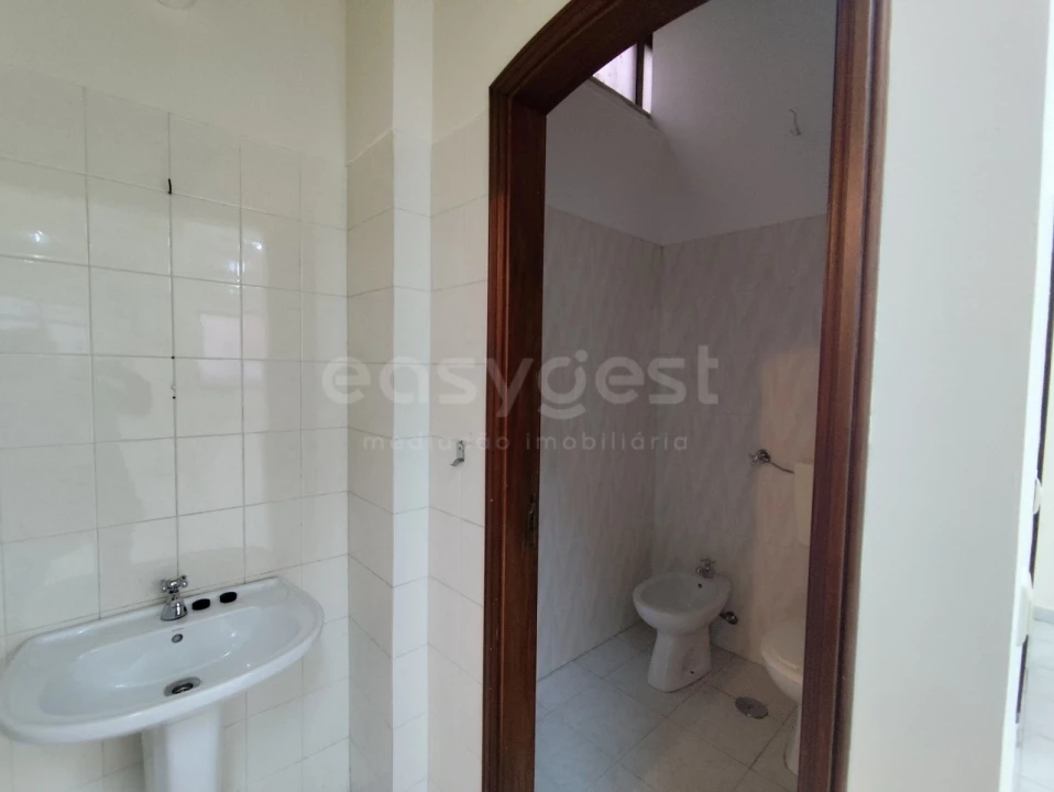 Loja para Venda em Cacém e São Marcos Foto 11