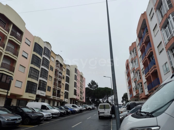 Loja para Venda em Cacém e São Marcos Foto 12