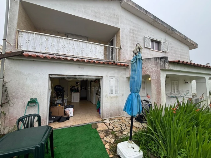 Moradia T3 para Venda em Sesimbra (Castelo) Foto 4