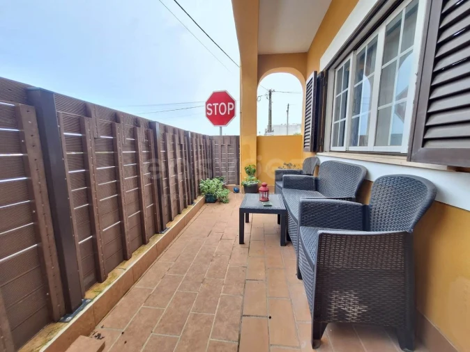 Moradia T3 para Venda em Alvor Foto 4