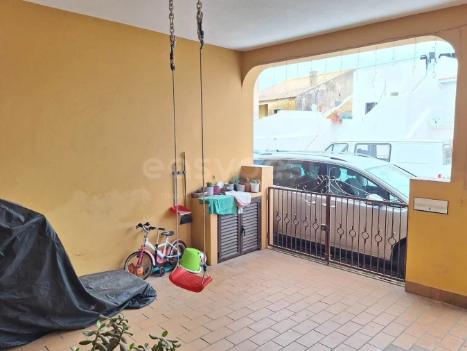 Moradia T3 para Venda em Alvor Foto 6